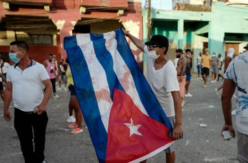  “No hemos visto baños de sangre en Cuba. Donde sí hemos visto baños de sangre es en Colombia” Témoris Grecko